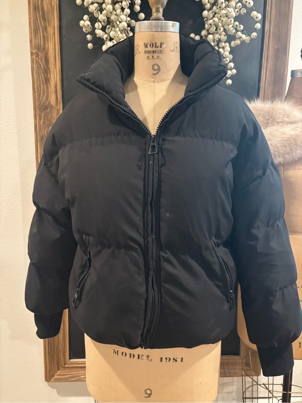 Black Warm Puffer Jacket Coat Classic XS Liner Cinch Waist Form & Function
